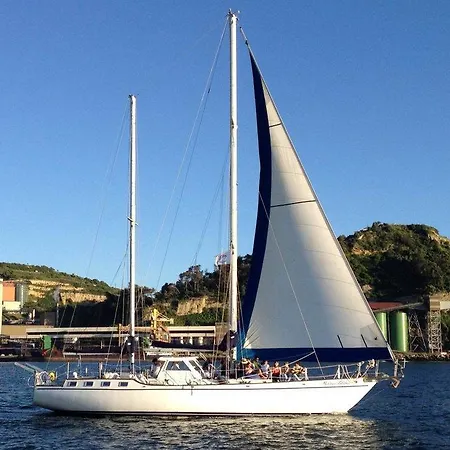 Botel Sailing Lovers Lisboa